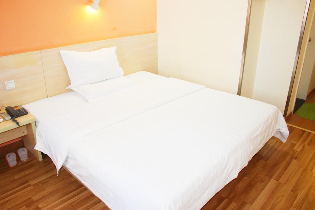 7Days Inn Chengdu Wuda Garden Habitación foto