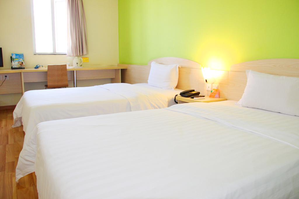 7Days Inn Chengdu Wuda Garden Habitación foto